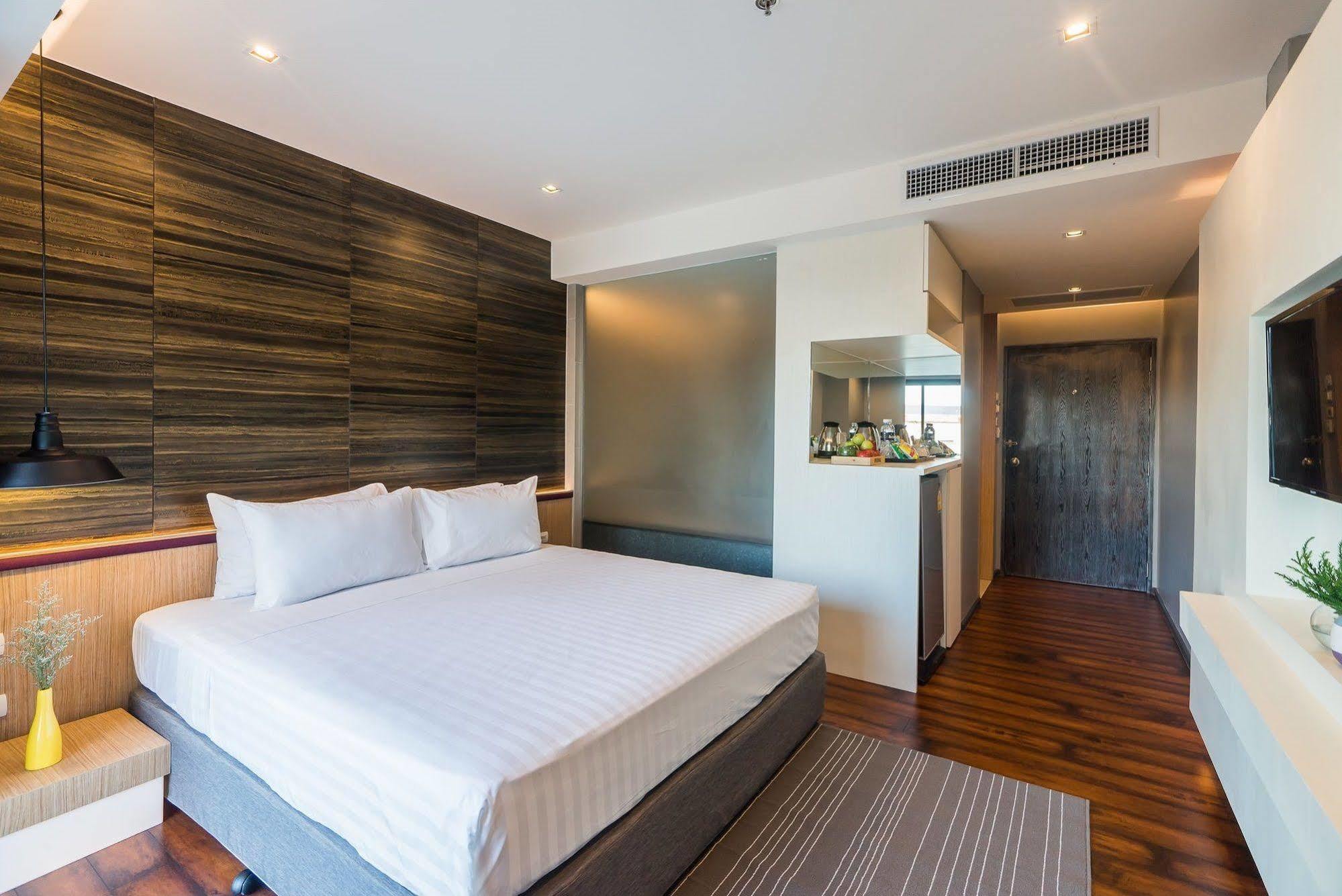 Sea Me Spring Tree Hotel (Adults Only) Pattaya Exterior foto